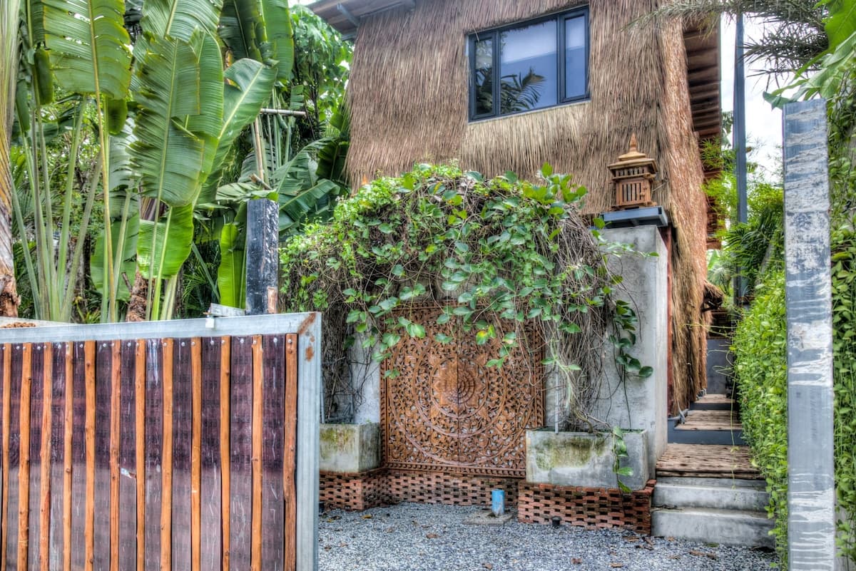 Yaka Bungalows